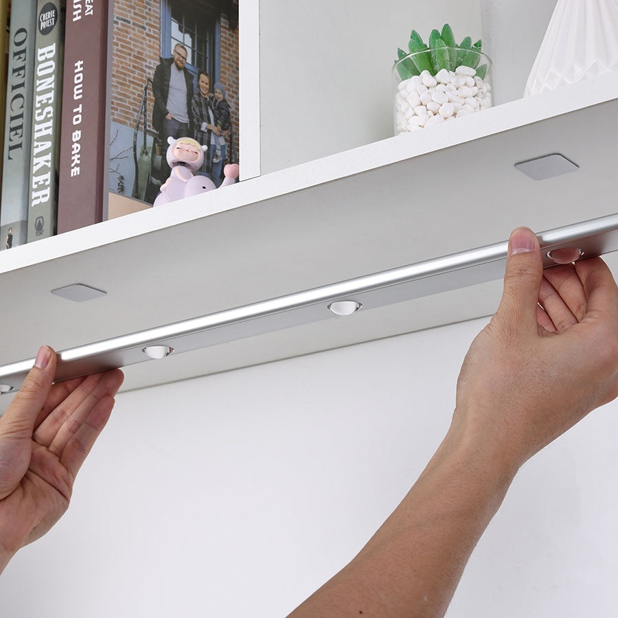 Luminária LED Fina  Com Sensor de Presença Recarregável
